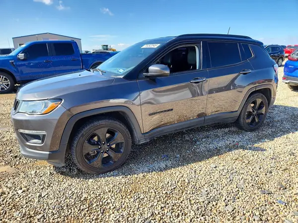 3C4NJCBB2KT677060 2019 JEEP COMPASS - Image 1