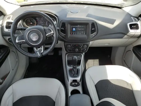 3C4NJCBB2KT685935 2019 JEEP COMPASS - Image 8