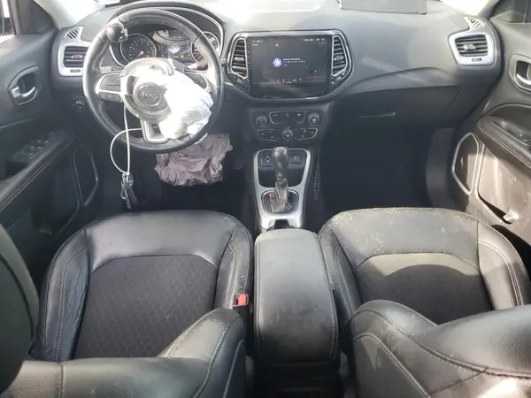 3C4NJCBB2KT686244 2019 JEEP COMPASS - Image 8