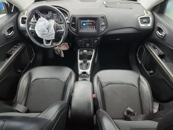 3C4NJCBB2KT699740 2019 JEEP COMPASS - Image 8