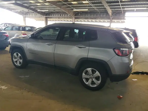 3C4NJCBB2KT715919 2019 JEEP COMPASS - Image 2