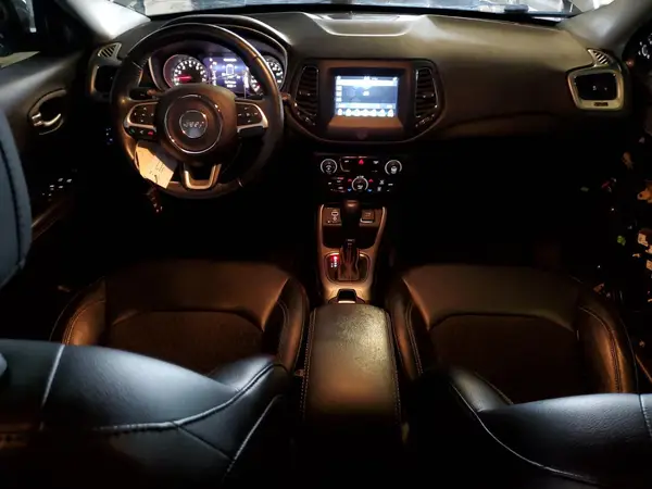3C4NJCBB2KT715919 2019 JEEP COMPASS - Image 8