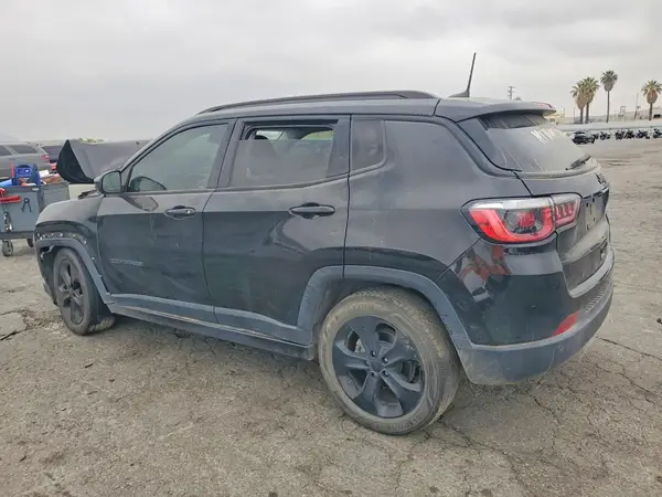 3C4NJCBB2KT736639 2019 JEEP COMPASS - Image 2