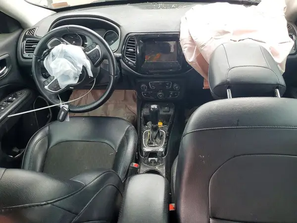3C4NJCBB2KT736639 2019 JEEP COMPASS - Image 8
