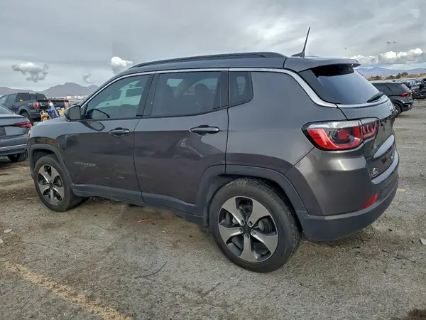 3C4NJCBB2KT736771 2019 JEEP COMPASS - Image 2