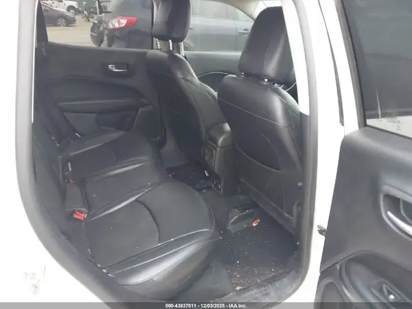 3C4NJCBB2KT743297 2019 JEEP COMPASS - Image 8