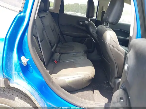 3C4NJCBB2KT743672 2019 JEEP COMPASS - Image 8