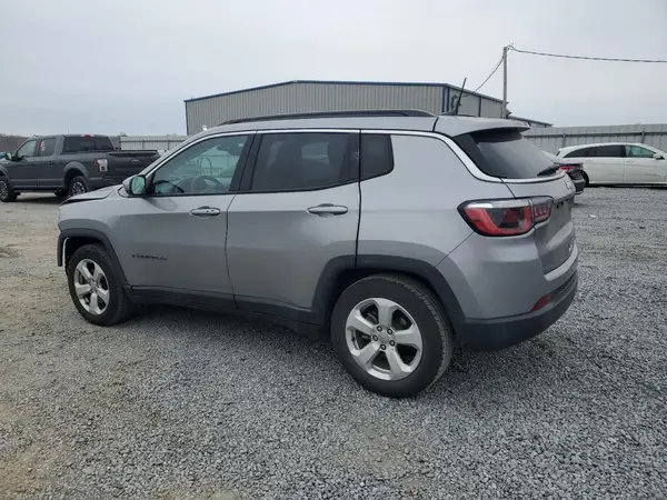 3C4NJCBB2KT762948 2019 JEEP COMPASS - Image 2
