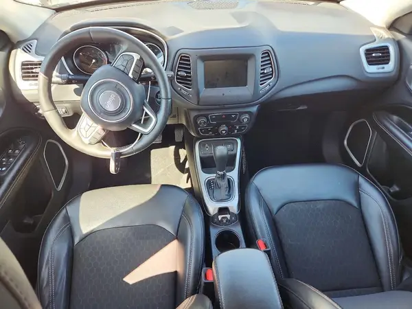 3C4NJCBB2KT789082 2019 JEEP COMPASS - Image 8