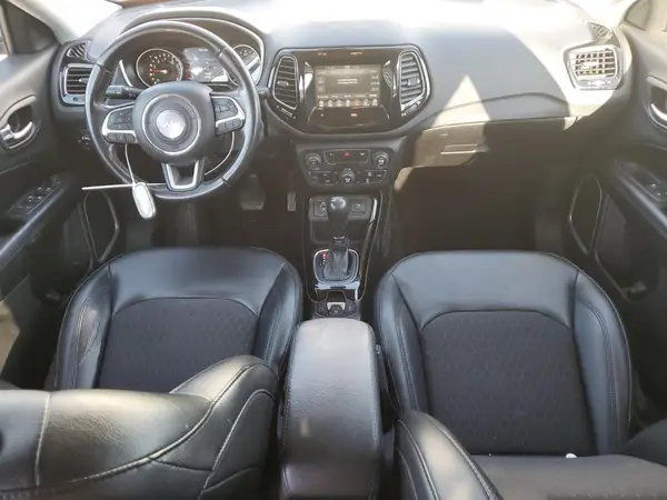 3C4NJCBB2KT809184 2019 JEEP COMPASS - Image 8