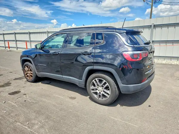 3C4NJCBB2KT815132 2019 JEEP COMPASS - Image 2