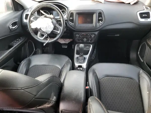 3C4NJCBB2KT851452 2019 JEEP COMPASS - Image 8