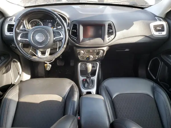 3C4NJCBB2KT855811 2019 JEEP COMPASS - Image 8