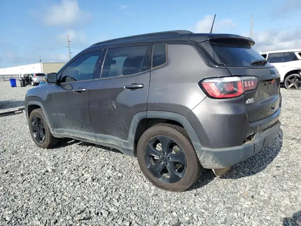 3C4NJCBB2LT135863 2020 JEEP COMPASS - Image 2