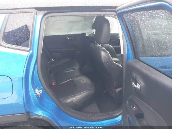 3C4NJCBB2LT141081 2020 JEEP COMPASS - Image 8