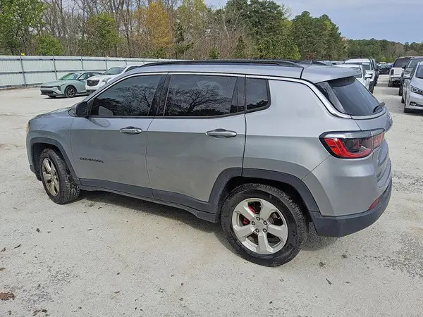 3C4NJCBB2MT517909 2021 JEEP COMPASS - Image 2