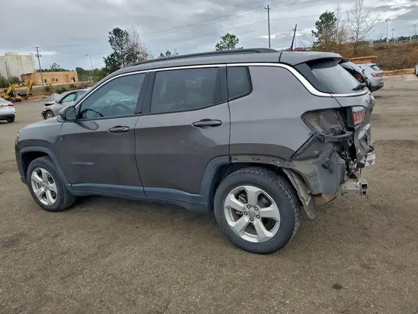 3C4NJCBB2MT526934 2021 JEEP COMPASS - Image 2