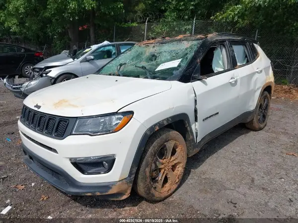 3C4NJCBB2MT555835 2021 JEEP COMPASS - Image 2
