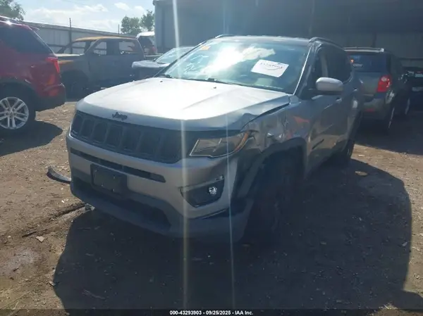 3C4NJCBB2MT556239 2021 JEEP COMPASS - Image 2