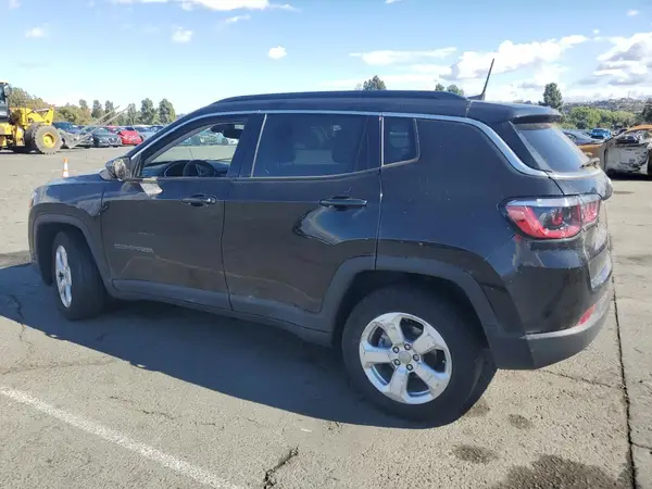 3C4NJCBB2MT572232 2021 JEEP COMPASS - Image 2