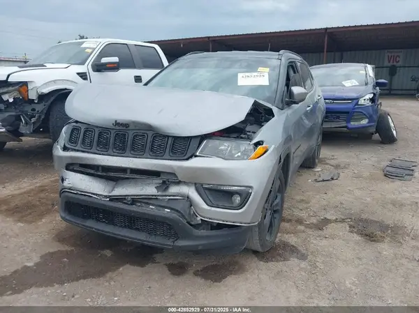 3C4NJCBB2MT587443 2021 JEEP COMPASS - Image 2