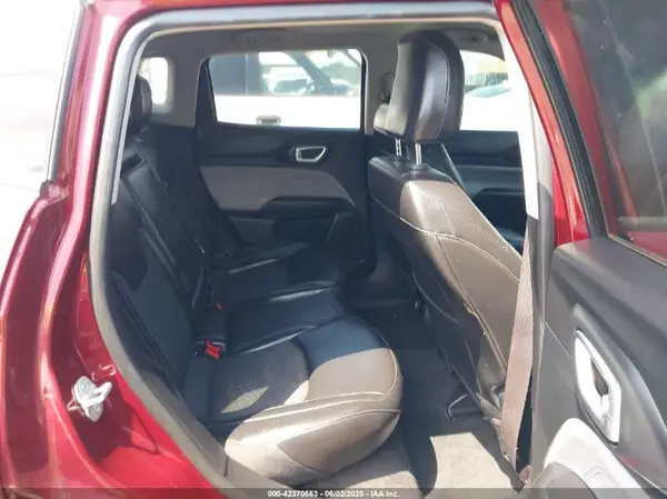 3C4NJCBB2NT112926 2022 JEEP COMPASS - Image 8