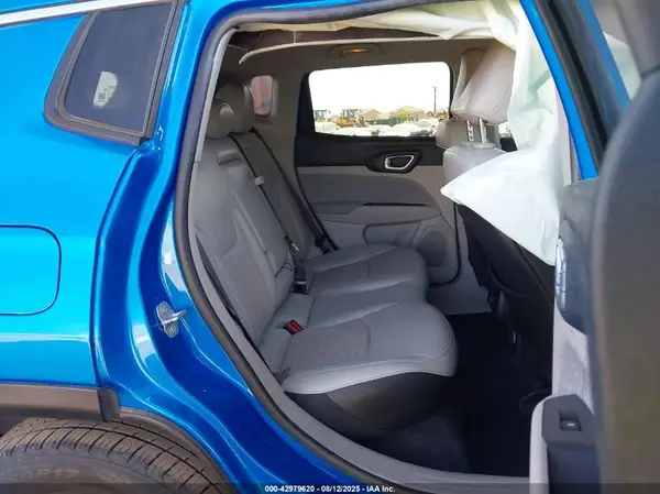 3C4NJCBB2NT139253 2022 JEEP COMPASS - Image 8