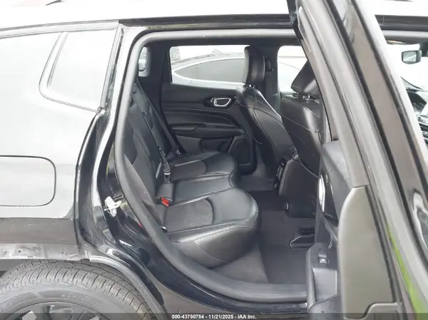 3C4NJCBB2NT178053 2022 JEEP COMPASS - Image 8
