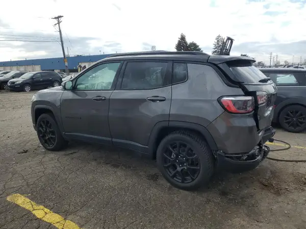3C4NJCBB2NT192602 2022 JEEP COMPASS - Image 2