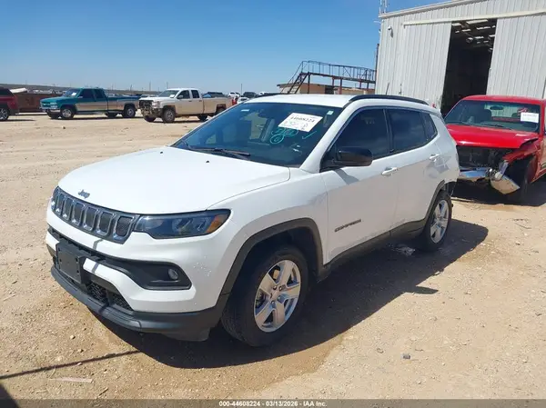 3C4NJCBB2NT202268 2022 JEEP COMPASS - Image 2