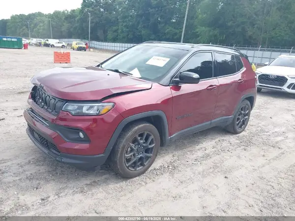 3C4NJCBB2NT210970 2022 JEEP COMPASS - Image 2