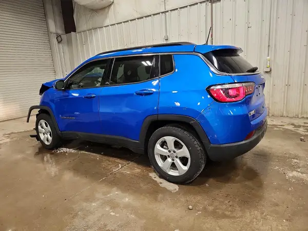 3C4NJCBB3JT108796 2018 JEEP COMPASS - Image 2