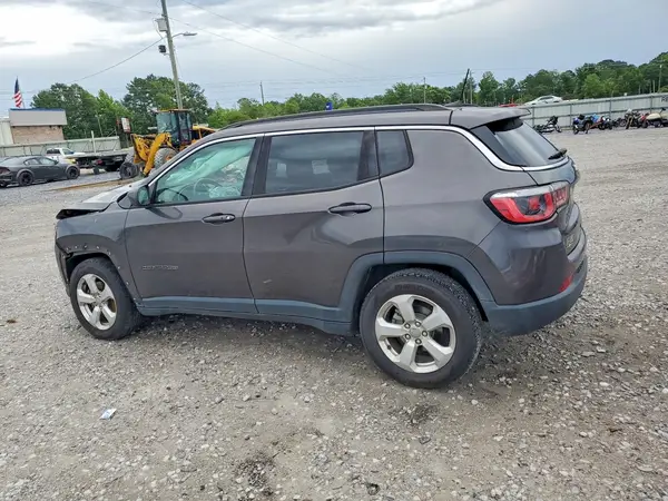 3C4NJCBB3JT124657 2018 JEEP COMPASS - Image 2