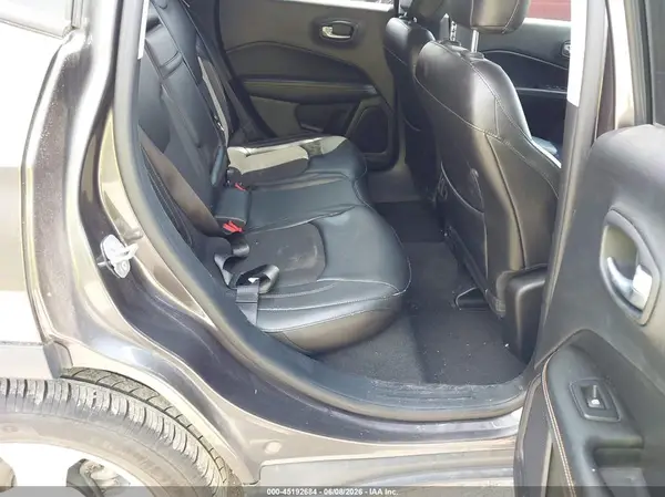 3C4NJCBB3JT137246 2018 JEEP COMPASS - Image 8