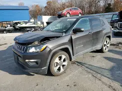 3C4NJCBB3JT137411 2018 JEEP COMPASS