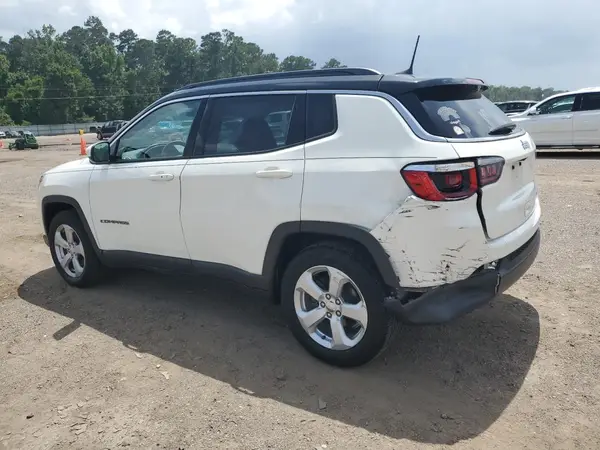 3C4NJCBB3JT145069 2018 JEEP COMPASS - Image 2