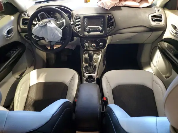3C4NJCBB3JT165161 2018 JEEP COMPASS - Image 8