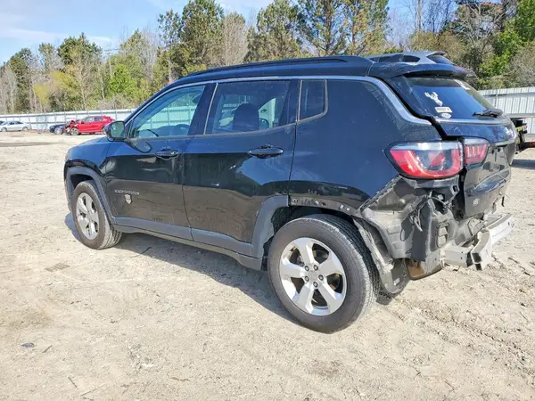 3C4NJCBB3JT182493 2018 JEEP COMPASS - Image 2