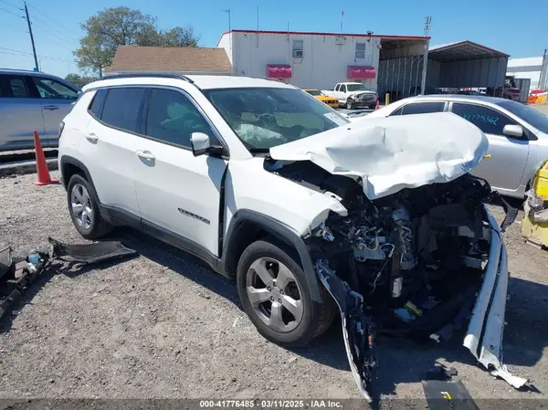 3C4NJCBB3JT186592 2018 JEEP COMPASS - Image 1