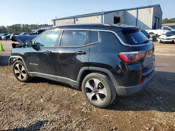 3C4NJCBB3JT186768 2018 JEEP COMPASS - Image 2
