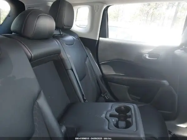 3C4NJCBB3JT194188 2018 JEEP COMPASS - Image 8