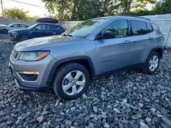3C4NJCBB3JT194725 2018 JEEP COMPASS