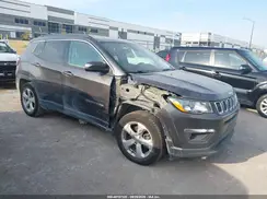 3C4NJCBB3JT212981 2018 JEEP COMPASS