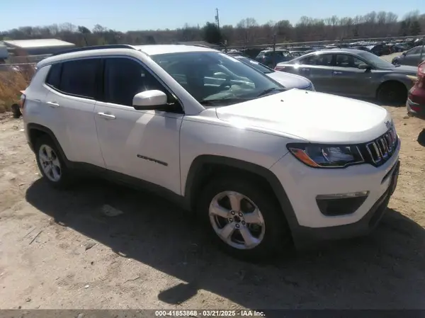 3C4NJCBB3JT227044 2018 JEEP COMPASS - Image 1