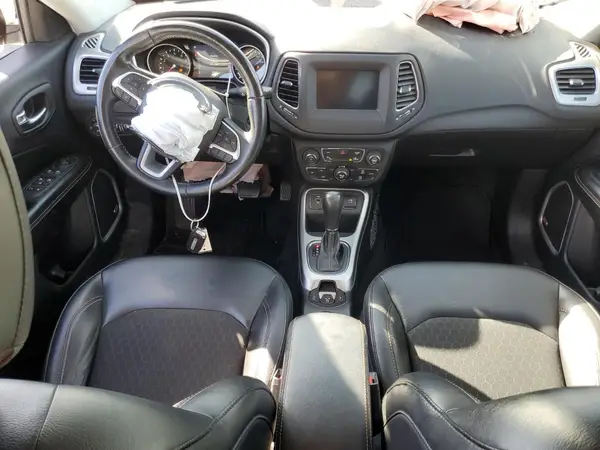 3C4NJCBB3JT228808 2018 JEEP COMPASS - Image 8