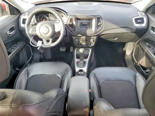3C4NJCBB3JT267897 2018 JEEP COMPASS - Image 8