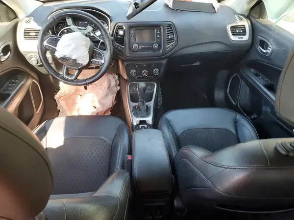 3C4NJCBB3JT293383 2018 JEEP COMPASS - Image 8