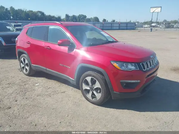3C4NJCBB3JT309064 2018 JEEP COMPASS - Image 1