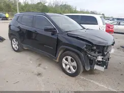 3C4NJCBB3JT327659 2018 JEEP COMPASS