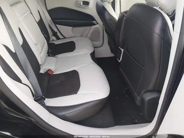 3C4NJCBB3JT327659 2018 JEEP COMPASS - Image 8